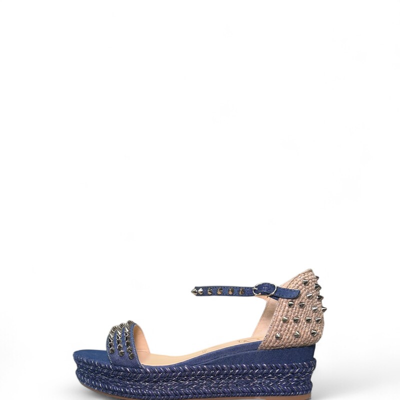 Christian Louboutin Madmonica Denim Wedges

Size 40

In very good condition.Minor wear on bottoms

Comes with original dust bag and box.