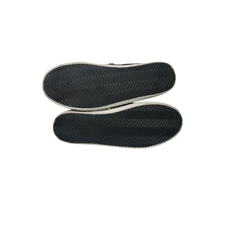 Golden Goose Sabot Black Glitter Bio Based Star<br />
<br />
Size 38<br />
<br />
In very good condition. Like new.<br />
<br />
Does not come with original dust bag or box