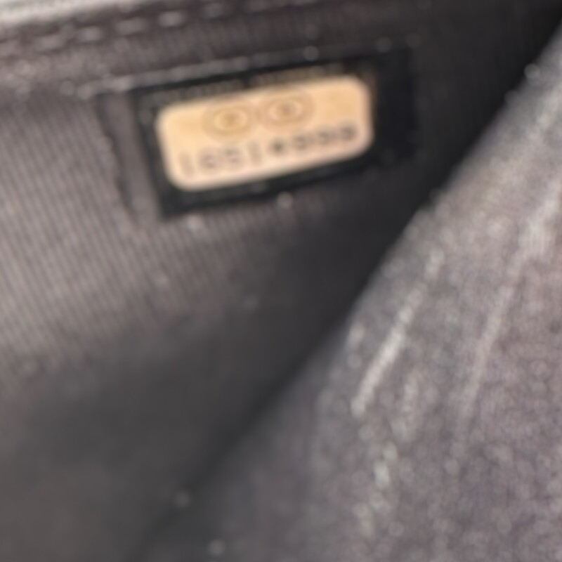 Chanel Lambskin Quilted Wallet On Chain WOC Black<br />
<br />
Code: 1651****<br />
<br />
Dimensions:<br />
<br />
In very good condition. Light wear to the back corners.<br />
<br />
Comes with the original dust bag. No box.