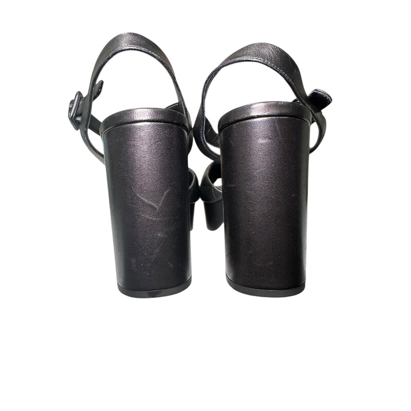 Prada Nappa Black Puffer Black Leather Heels

Size 35.5

In very good condition. Some scratching of the heels.

Does not come with original dust bag or box.