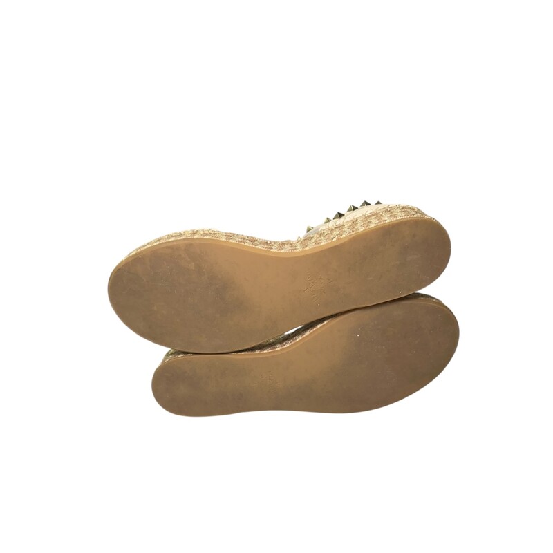 Valentino Rockstud Leather  Espadrilles<br />
<br />
Size: 41<br />
<br />
Style Code: 03 H31 2<br />
<br />
In very good condition. Some minor marks on the bottoms.<br />
<br />
Does come with original dust bag and box.