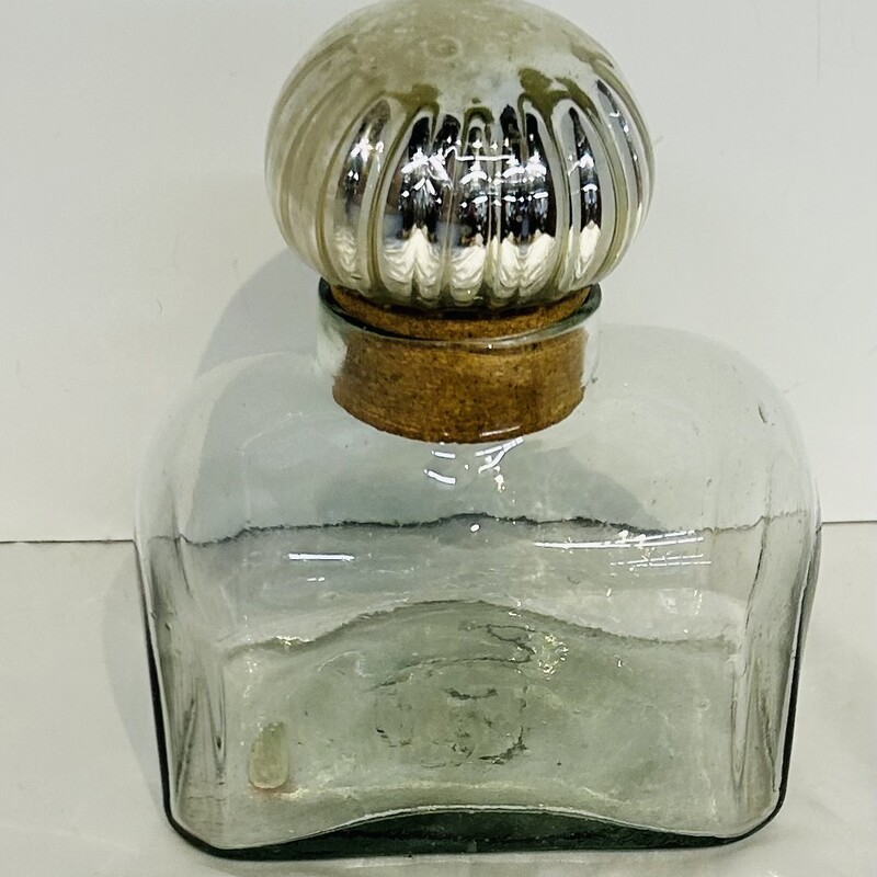 Vintage Mexican Hand Blown Decanter
Clear Tan
Size: 6x7.5H