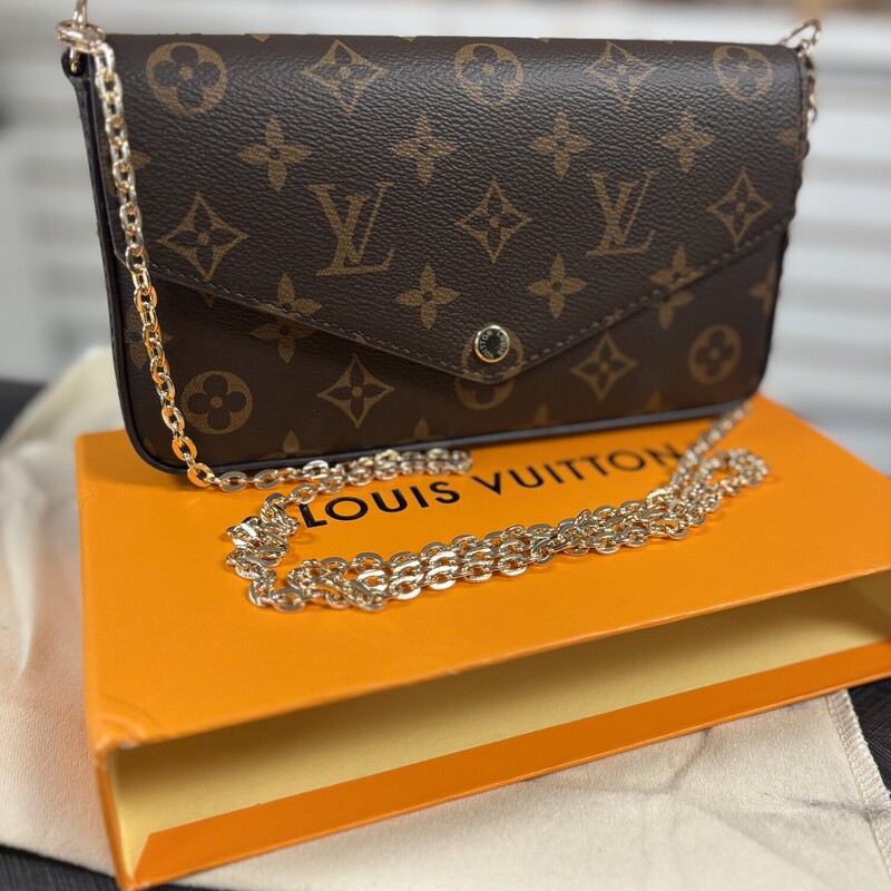 Chain Designer Purse