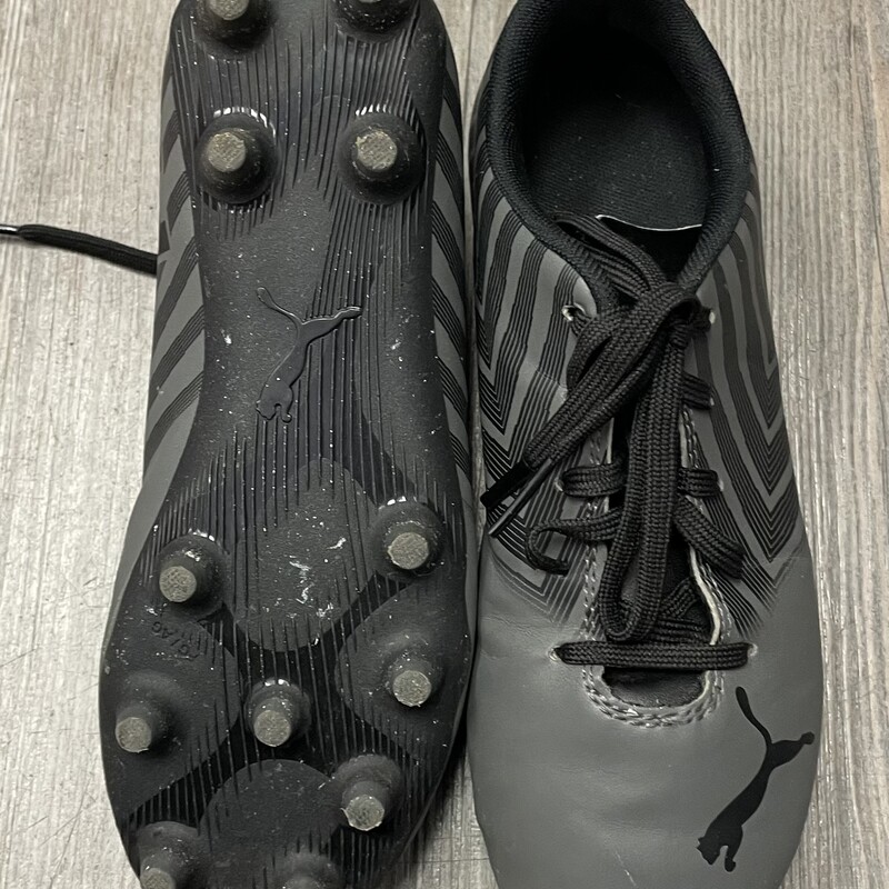 Puma Soccer Cleats, Grey, Size: 2Y