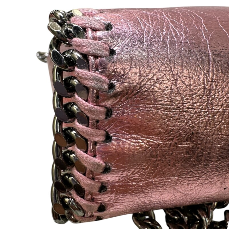 Stella McCartney Falabella Chrome Pink Tote

Code: 391698 W70005

Dimensions:
Base length: 7 in
Width: 2.5 in
Height: 6 in
Drop: 4.25 in
Drop: 15.5 in

In excellent condition.

Comes with the original dust bag. No box.