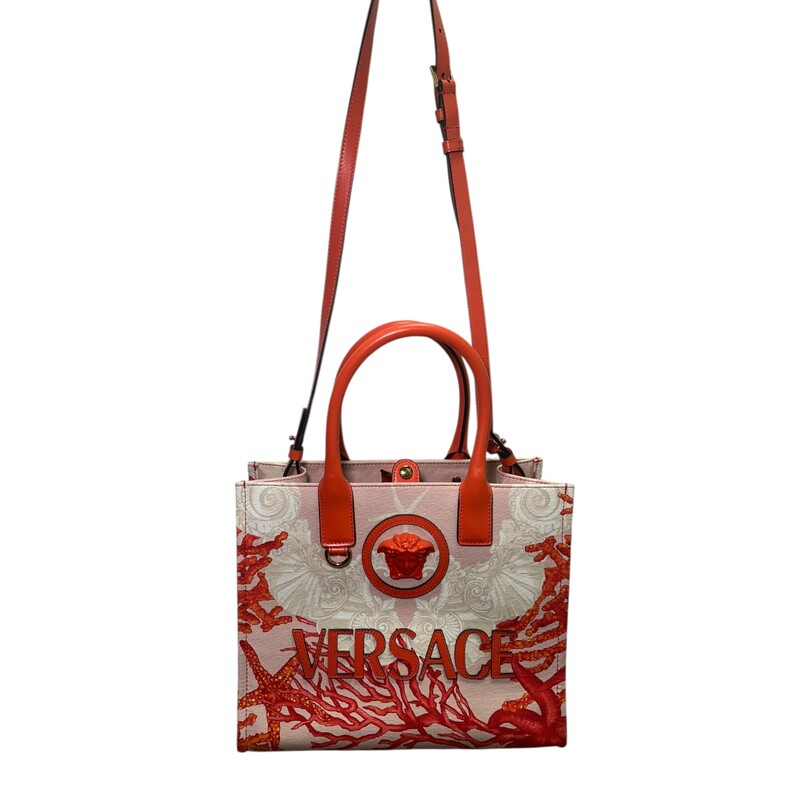 Versace La Medusa Barocco Bolso Sea Tote Small<br />
<br />
Date Code: 04488442467580<br />
<br />
Dimensions:<br />
11.7in W x 5.75inD x 9.5in H<br />
Handle Drop: 5in<br />
Strap dropp 18in<br />
<br />
In very good condition. Light staining to the sides of the bag.<br />
<br />
Does not come with the original dust bag or box.
