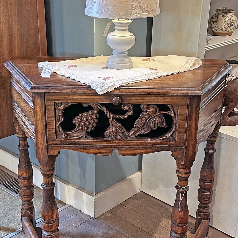Carved Grapes Half Table