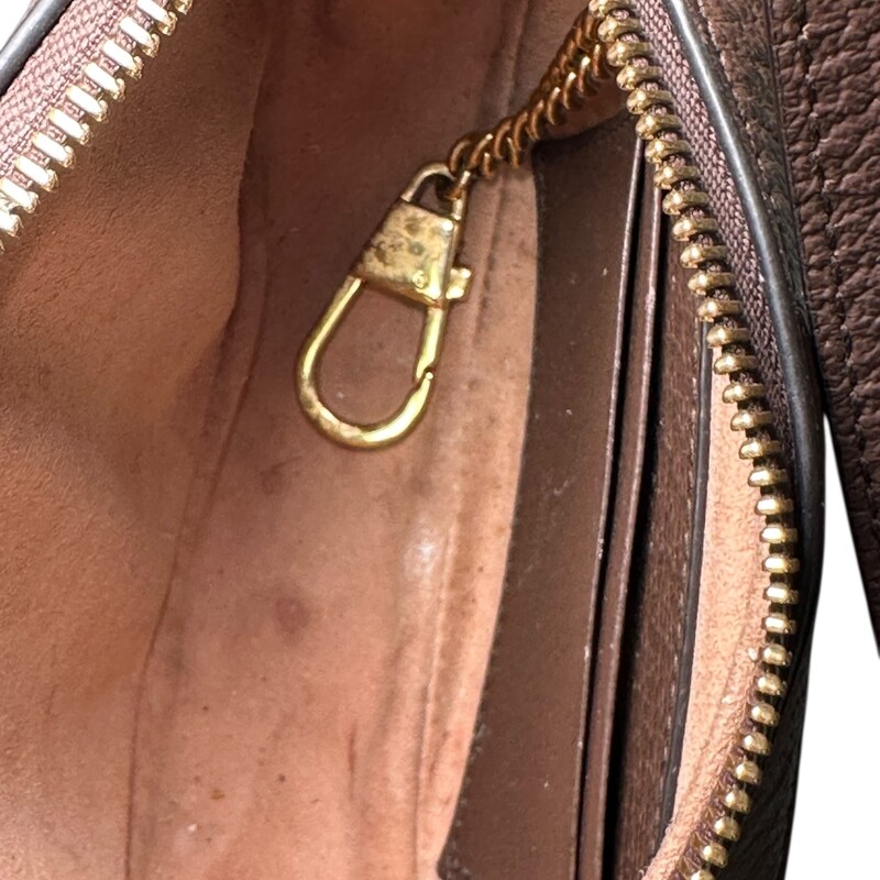 Gucci Ophidia Jumbo Print Crescent Bag<br />
<br />
Style Code: 658551 .493075<br />
<br />
Dimensions:<br />
Length: 7.5 in<br />
Height: 4.25 in<br />
Width: 2 in<br />
Drop: 6 in<br />
<br />
In very good condition Minor scratching on hardware. Some marks on the interior.<br />
<br />
Comes with dust bag. No box.