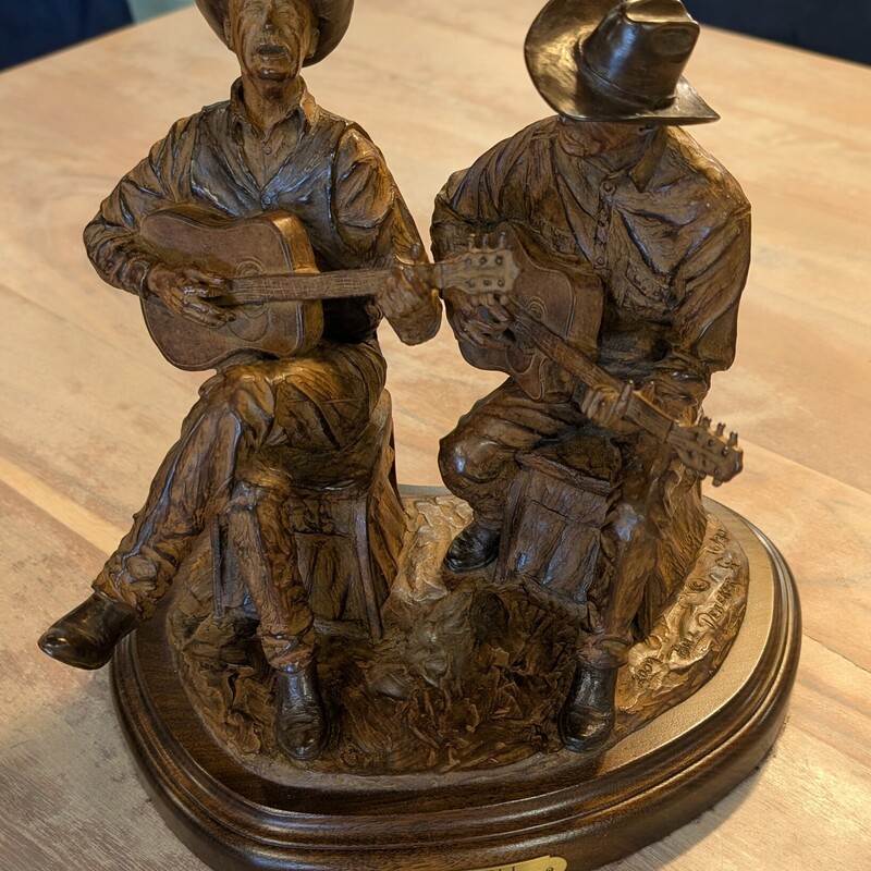 Bill Nebeker Bronze Sculp, Donny, Guitar
10 x 8 x 11h
