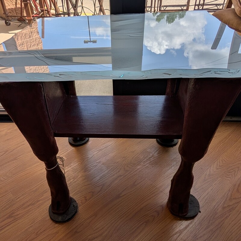 Cast Iron Cows Leg Table, Red
25w x 20d x 22h
GlassTop 28w x 24d