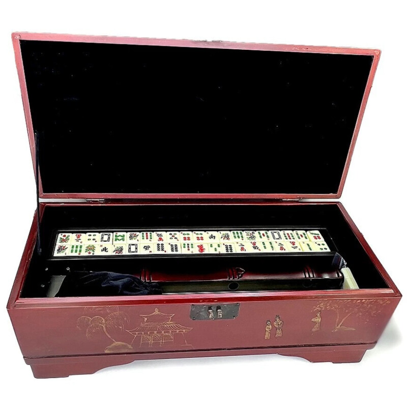 Bombay Mahjongg Set in Box<br />
Red Gold Size: 20.5 x 9 x 7H<br />
All pieces included