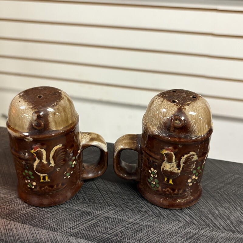 Brown Vtg Shakers