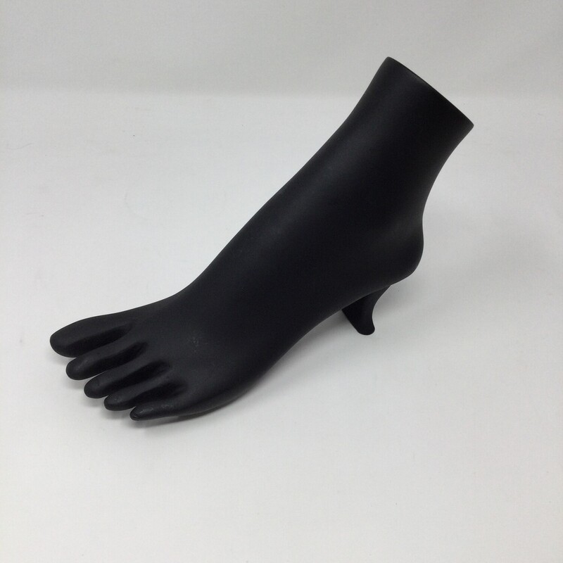 Barefoot Heel Sculpture,
Black,
Size: 6.5 X 9 In