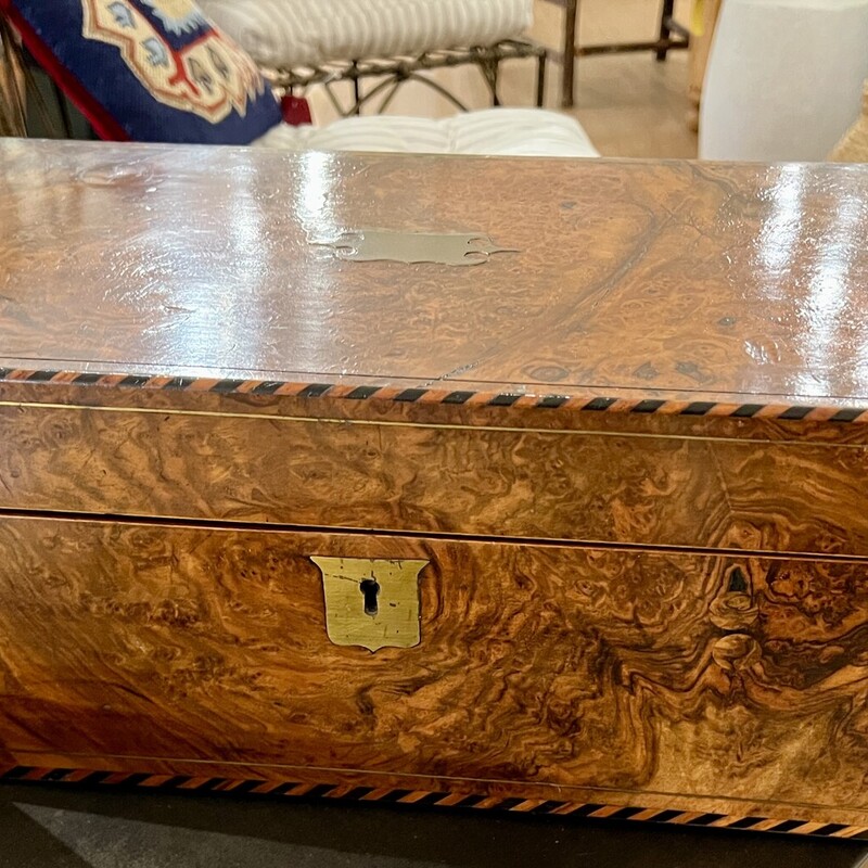 Antique 19th Century Writing Desk
Size: 16x9x6