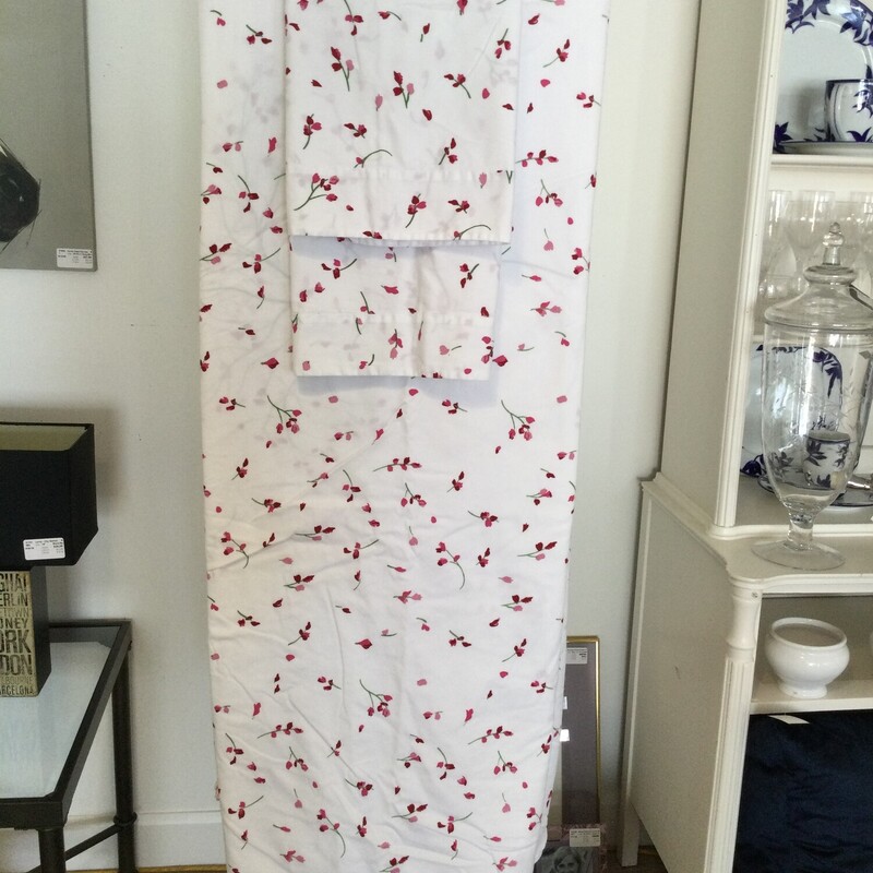 Queen Duvet Set,
Pink/White Floral,
Size: Queen