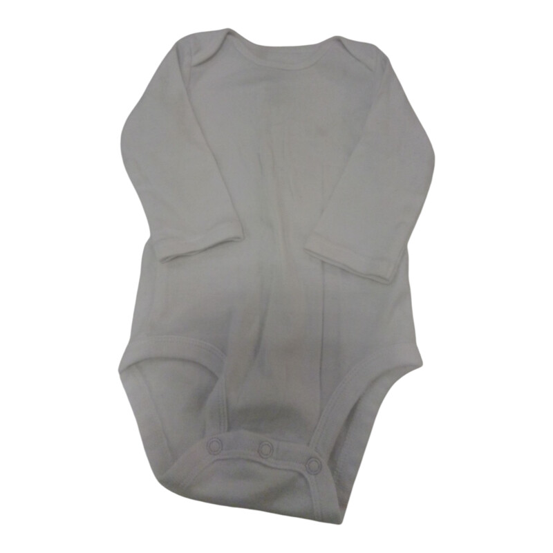 Long Sleeve Onesie: White, Boy, Size: 3/6m

Located at Pipsqueak Resale Boutique inside the Vancouver Mall, Suite 230, (upstairs between Round 1 and Golds Gym) or online at: #pipsqueakresale

All items are photographed prior to being steamed. Cross posted, items are located at #PipsqueakResaleBoutique, payments accepted: cash, paypal & credit cards. Any flaws will be described in the comments. More pictures available with link above. Local pick up available at the #VancouverMall, tax will be added (not included in price), shipping available (not included in price, *starts at $9.99; please contact regarding shipment of toys or other larger items), item can be placed on hold with communication, message with any questions. Join Pipsqueak Resale - Online to see all the new items! Follow us on IG @pipsqueakresale / Facebook @pipsqueakresaleboutique & Thanks for looking! Due to the nature of consignment, any known flaws will be described; ALL SHIPPED SALES ARE FINAL. All items are currently located inside Pipsqueak Resale Boutique as a store front items purchased on location before items are prepared for shipment will be refunded.

#resalerocks #shopsmall #pipsqueakresale #shopvanmall #vancouverwa #portland #reusereducerecycle #fashiononabudget #chooseused #consignment #savemoney #shoplocal #weship  #shopvanmall #vancouvermall #vancouver #vancouverwashington #keepusopen #shoplocalonline #resale #resaleboutique #mommyandme #minime #fashion #reseller #usedclothing #usedtoys #secondhand #consign #store #clothes #womensclothes #kidsclothes #shopvancouvermall