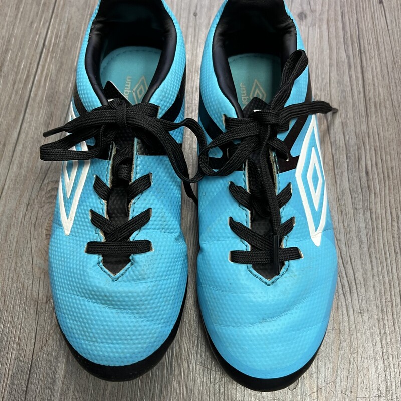 Umbro Soccer Cleats