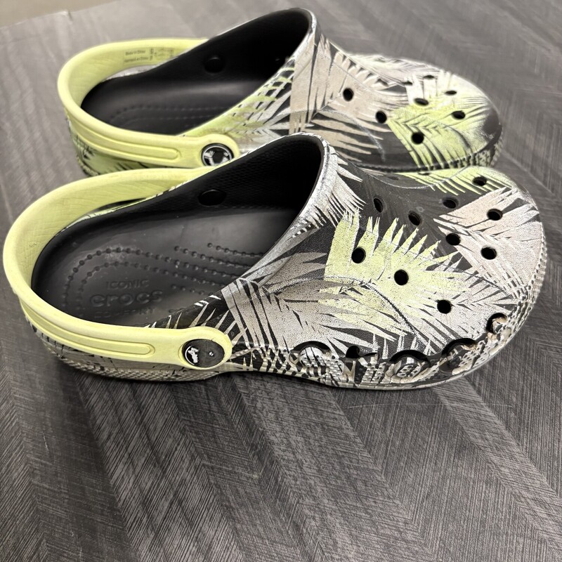 Green/brown Crocs, Size: 3