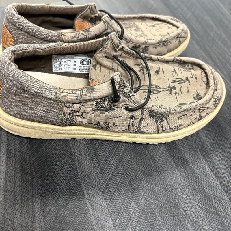 Wally Desert Hey Dudes, Size: 4