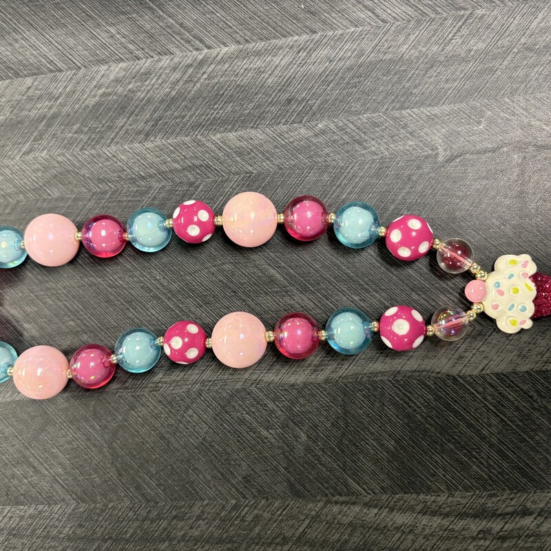 Cupcake Necklace