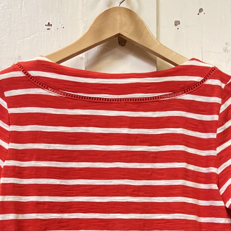 Red/W Strp 3/4 Slv Top<br />
Blk/Wt<br />
Size: SP