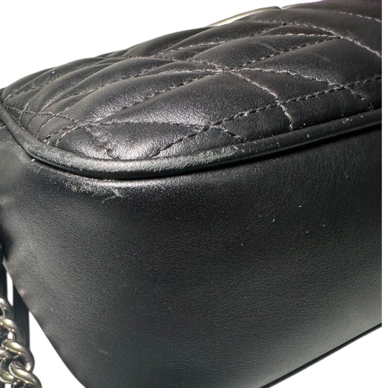 Gucci Calfskin Matelasse Aria Small GG Marmont Chain Shoulder Bag Black

Code: 447682 520981

Dimensions:
Base length: 9.5 in
Height: 5.75 in
Width: 2.5 in
Drop: 24 in to 0.00 in

In very good condition. Light wear to the corners and the interior.

Comes with the original dust bag. No box.