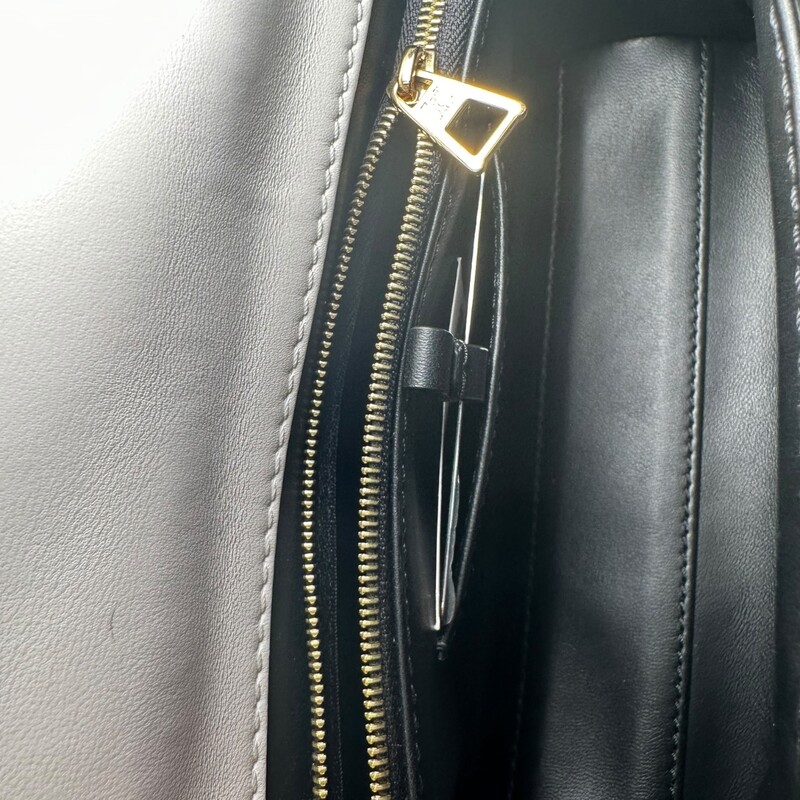 Louis Vuitton Malletage Top Handle GO-14MM<br />
<br />
Date Code: Chipped<br />
<br />
Dimensions:<br />
Base length: 9 in<br />
Height: 6.25 in<br />
Width: 3.75 in<br />
Drop: 4 in<br />
Drop: 22 in<br />
<br />
In very good condition. Light scratching to the hardware and corners.<br />
<br />
Comes with the original dust bag and box.