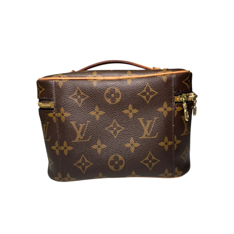 Louis Vuitton Vanity Nice Nano<br />
<br />
Date Code: Chipped<br />
<br />
Dimensions:<br />
5.5 x 4 x 3.3 inches<br />
(Length x Height x Width)<br />
<br />
In good condition. Wear to the top of the handle and lightly on the interior.<br />
<br />
Comes with the original dust bag.
