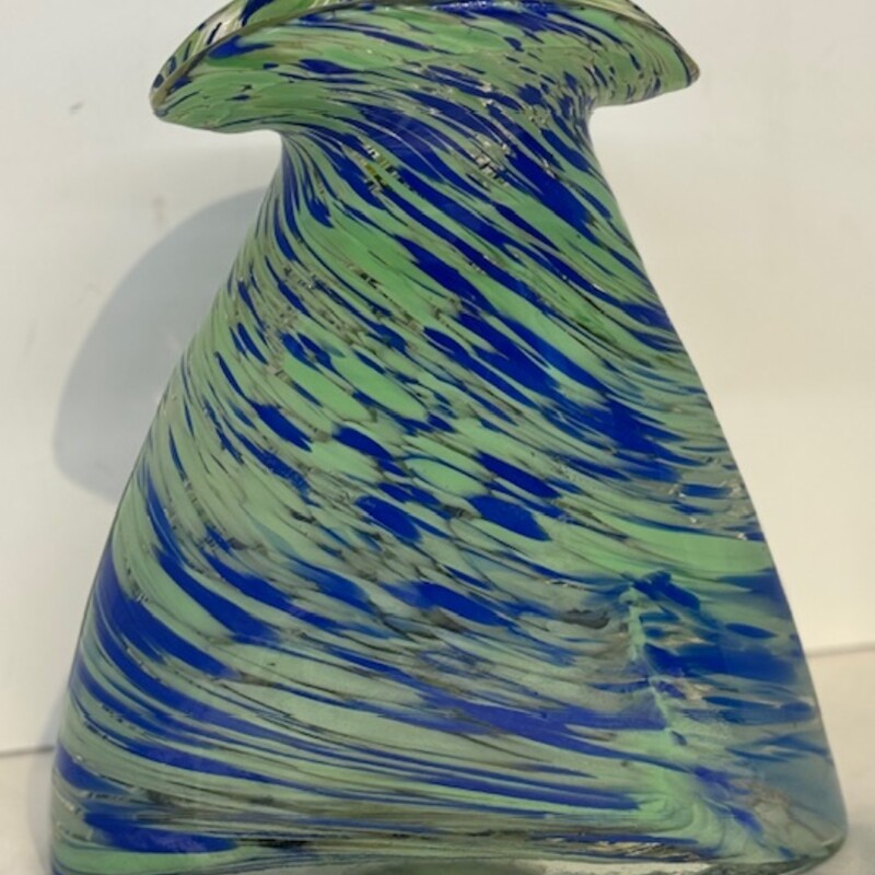 HandblownSwirl Triangular