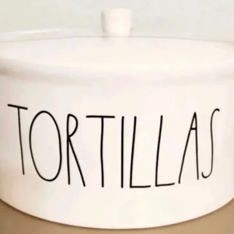 Rae Dunn Tortilla Warmer
White and Black
Size: 9x6H