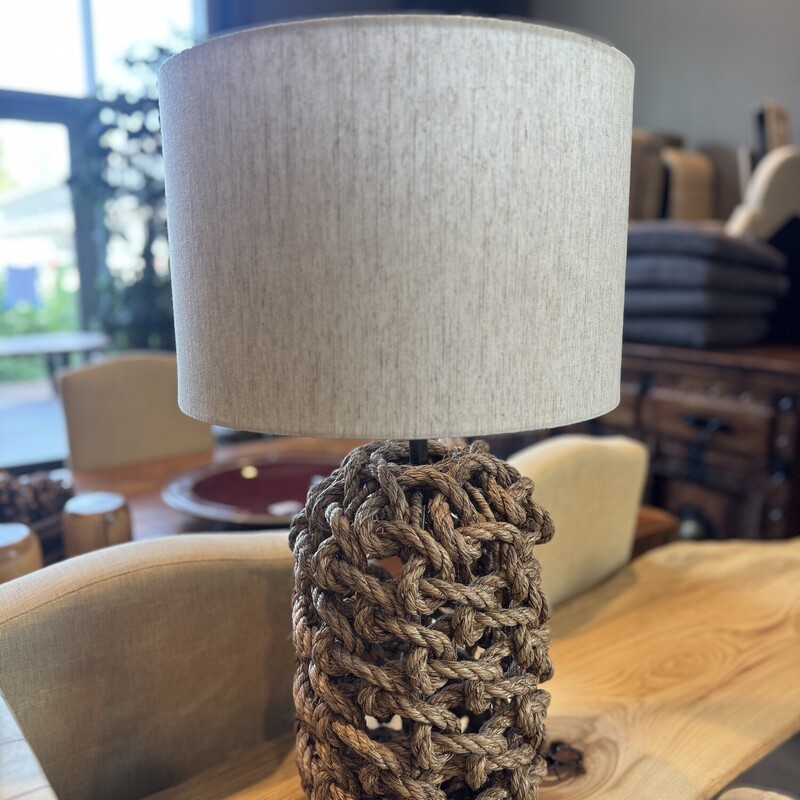 PB Rope Knot Lamp