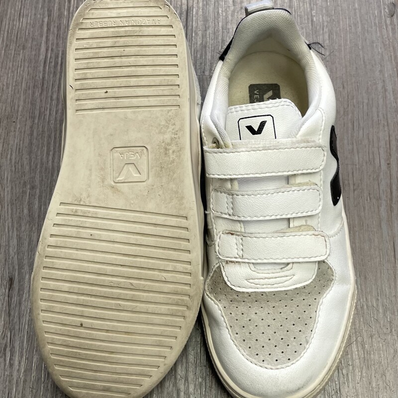 Veja Velcro Shoes, White, Size: 2Y