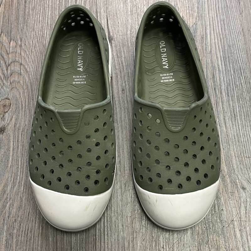 Old Navy Perforated Shoes