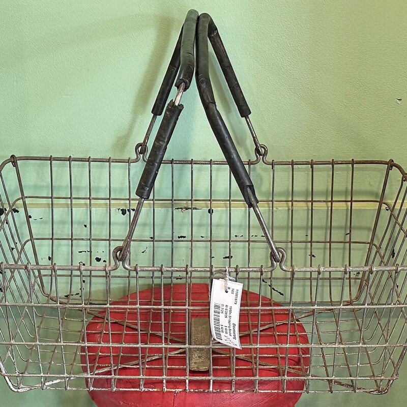 1950s Shopping Basket