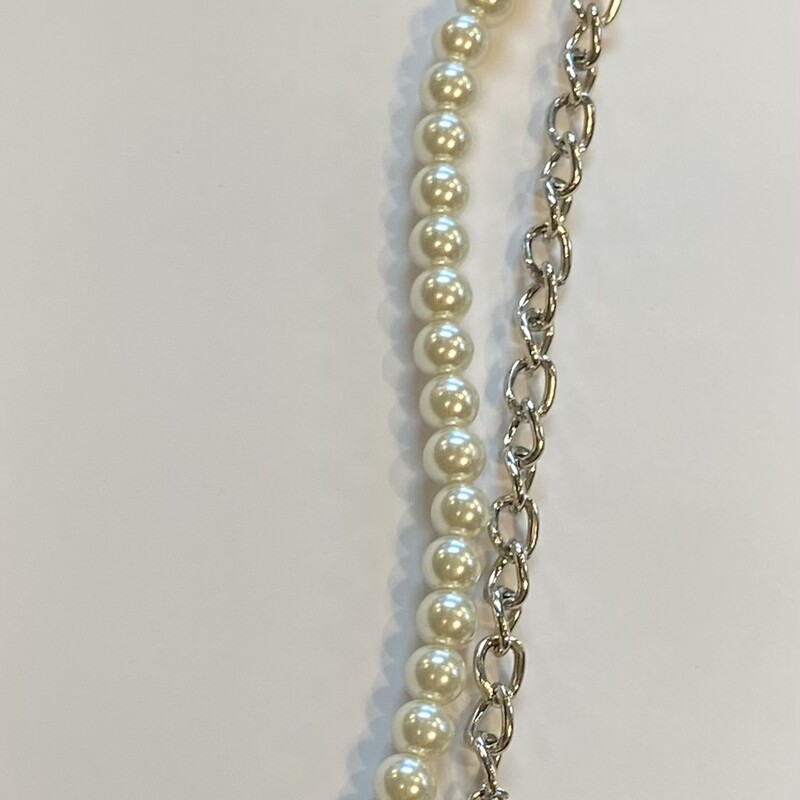 Slv Gem Pearl Necklace<br />
Silver/W<br />
Size: Necklace