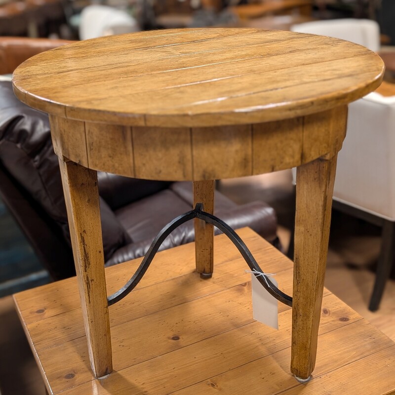 Wood Side W/Metal Bracing, Medium Stain
26 Round x 24h