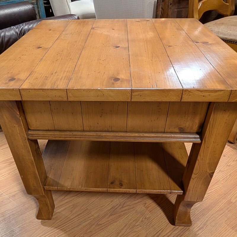 Side Table W/Shelf, Medium Stain
27 x 27 x 24h