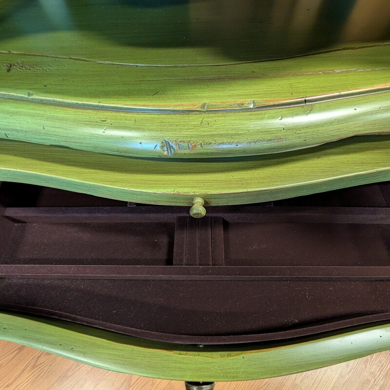 Side Table W/Pullout, Avacado Green, 3 Drawer
32 x 19 x32h