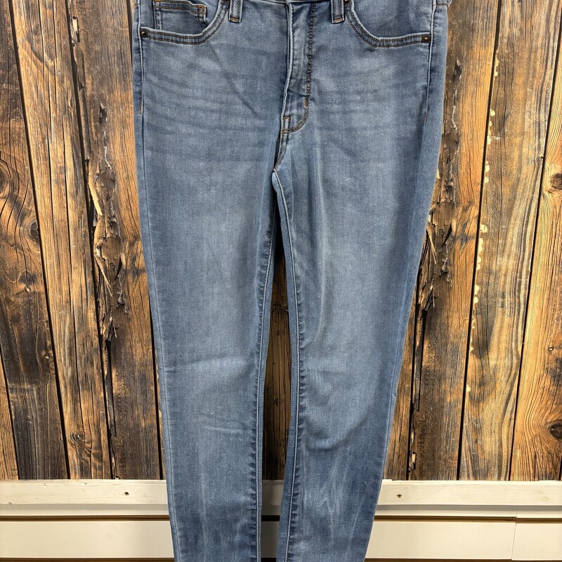 Lightwash Crown & Ivy Jeans, Size: 6