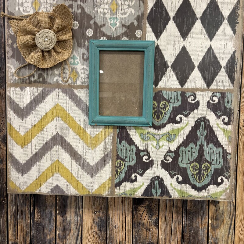 Large Patterned Frame, Size: 23.5x23.5 IN