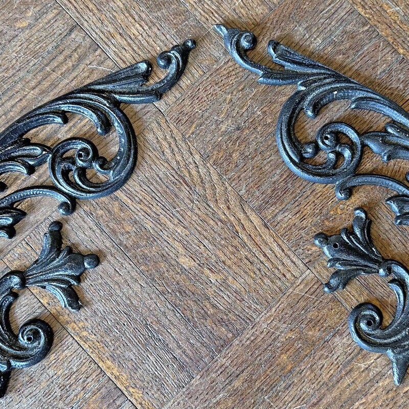 2 Piece Iron Decor 11 X 6