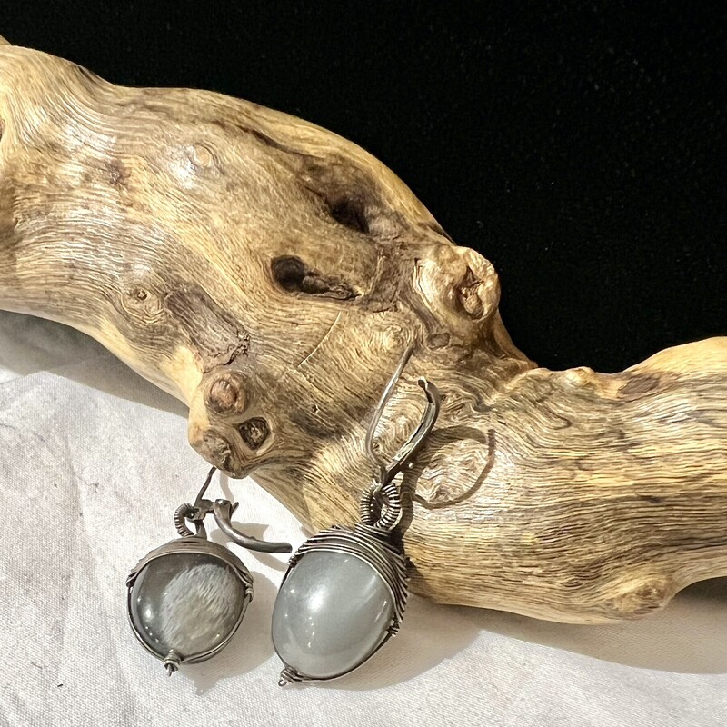 EASTgreywiredrops