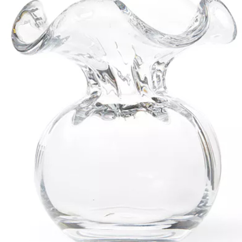 Vietri Hibiscus Glass Bud Vase
Clear Glass
Size: 4.5x5.25H
Skilled Tuscan artisans reimagine the beauty and delicate nature of the hibiscus flower in our mouthblown Hibiscus Glass. Curving, romantic, and fresh, the collection exudes easy elegance! Great gift idea!
NEW Retail $69   INCLUDES GIFT BOX
Coordinating Pieces Sold Separately