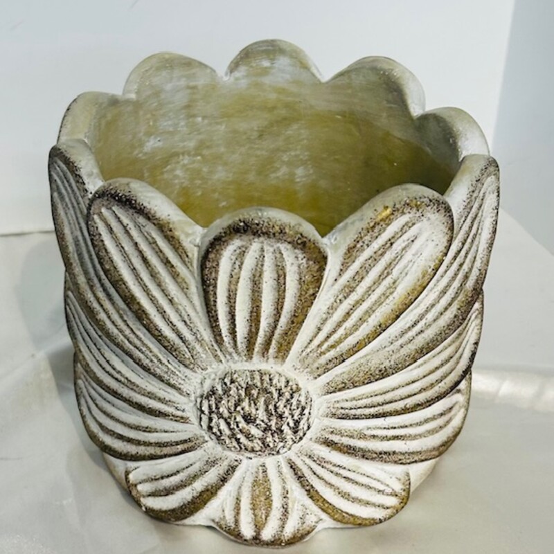 Embossed Flower Planter