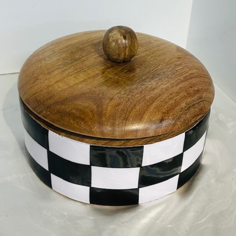 McKenzie Childs Inspired Bowl
Black White with Tan Wood Lid
Size: 9x7H