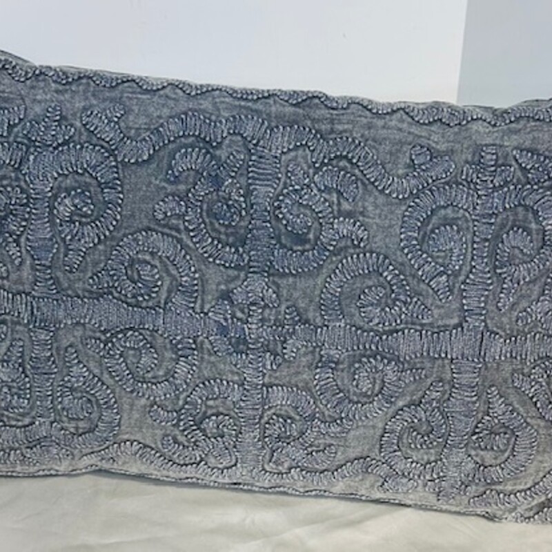 Textured Cotton Pillow