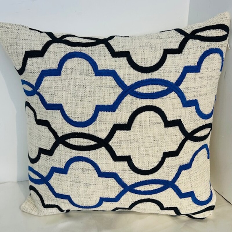 Geometric Square Pillow
Blue Black Brown
Size: 15x15
Removable Insert
NEW  Retail $39+
Matching Pillows Sold Separately