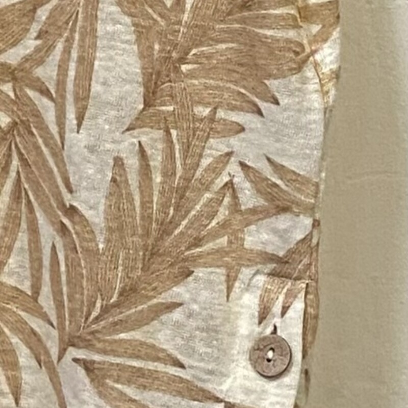 Crm/Tan Linen Palm Tee<br />
Crm/Tan<br />
Size: Medium