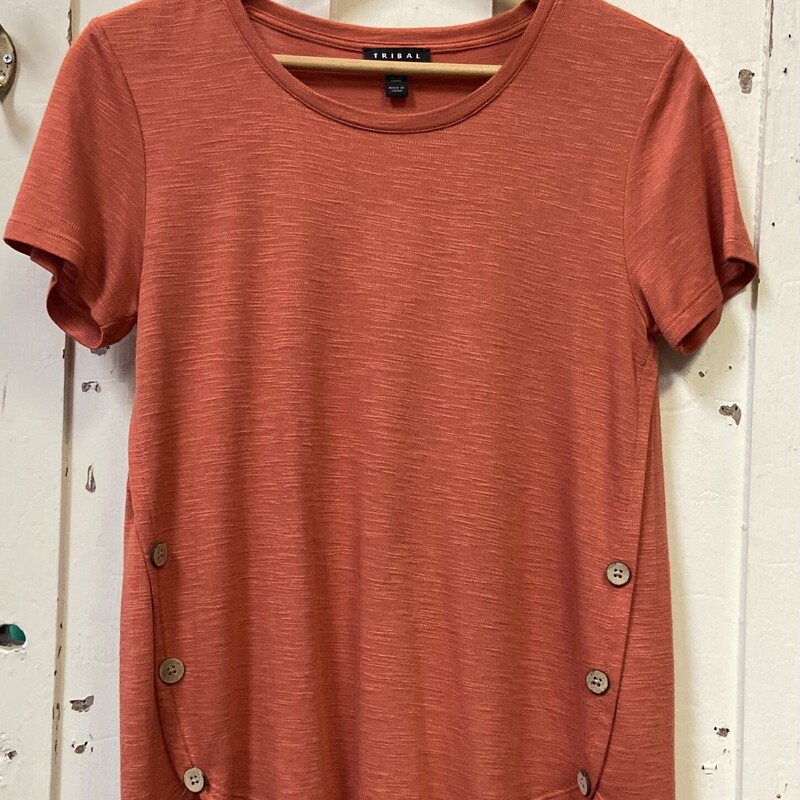 Org Bttn Trim Tee<br />
Orange<br />
Size: S R $52