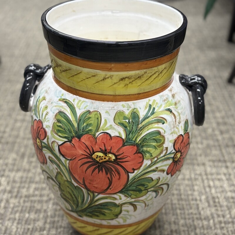 Italian Imported Floral Planter
Red Green Yellow White Black
Size: 14x18
Italian Imported Planter
Hand Thrown and Hand Painted
Center Drain Hole
NEW Retail $200+
Coordinating Colors Sold Separately